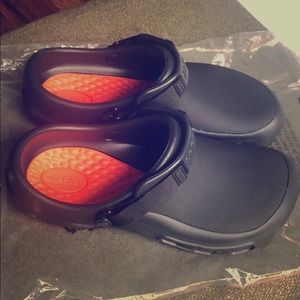 KITCHEN OR GARDENING PRO CROCS